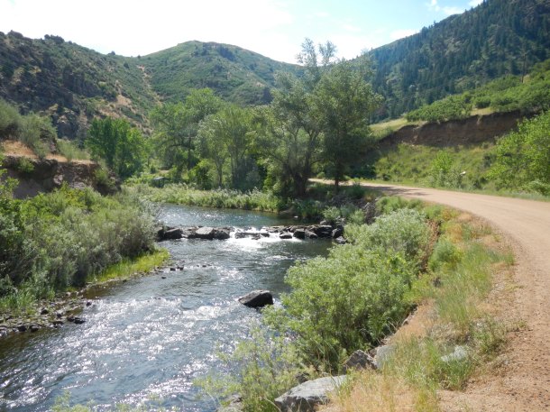 Hiking in Colorado Waterton Canyon Trail