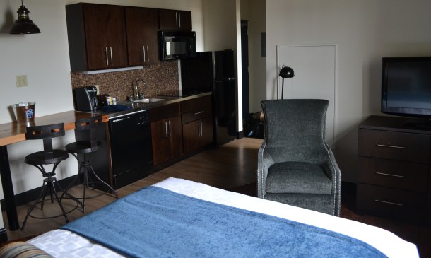 My room in the Brewhouse Inn and Suites, complete with a beer ice bucket