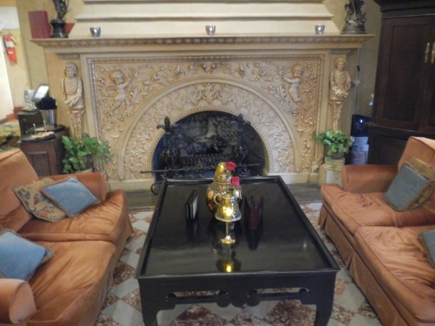 The lounge in the Pfister Hotel's lobby