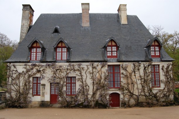 A garden home at the chateau