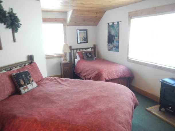 Grand Superior Lodge Minnesota Upstairs Room